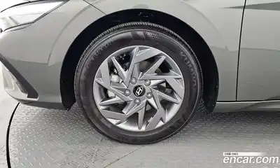 Hyundai Avante 2024 1.6 Автомат в Москве № 119919, миниатюра 7