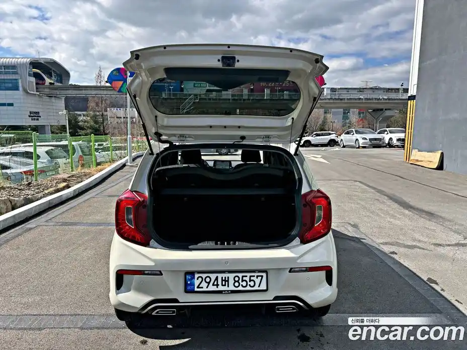 Kia Morning 2023 1.0 Автомат в Москве № 120414, фото 6