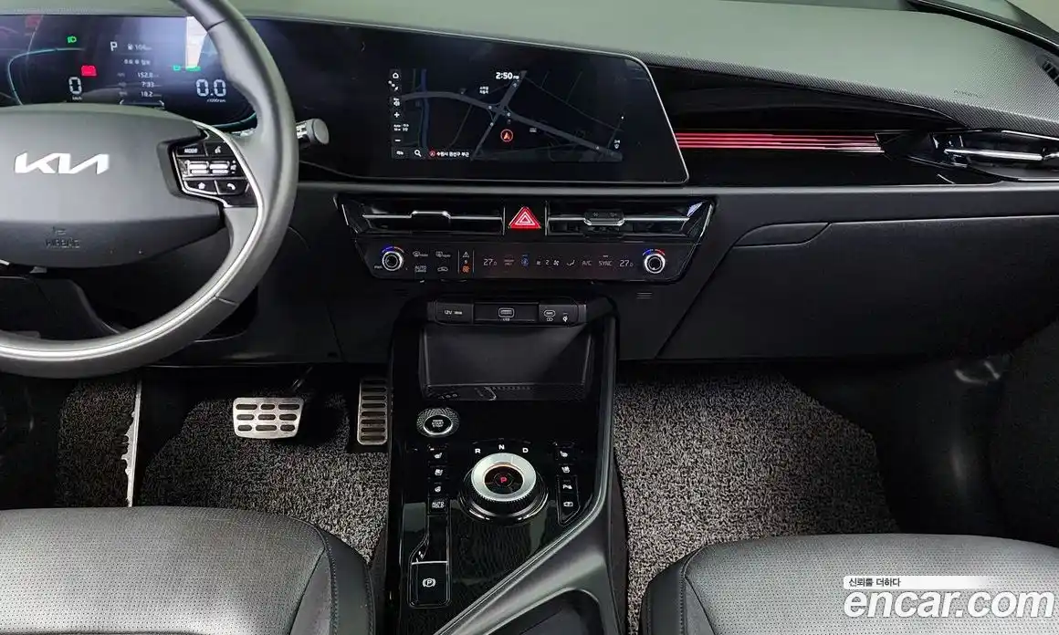 Kia Niro 2023 1.6 Автомат в Москве № 120605, фото 14