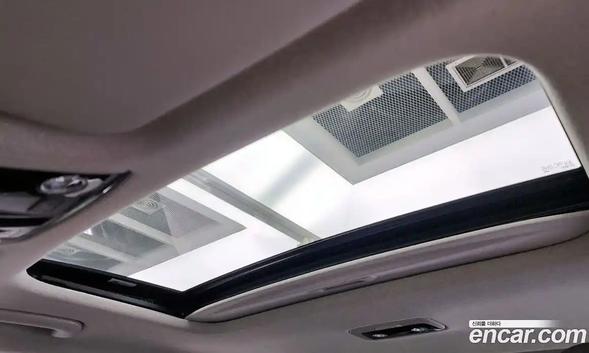 Kia Niro 2023 1.6 Автомат в Москве № 120605, фото 18