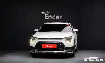 Kia Niro 2023 1.6 Автомат в Москве № 120605, миниатюра 3