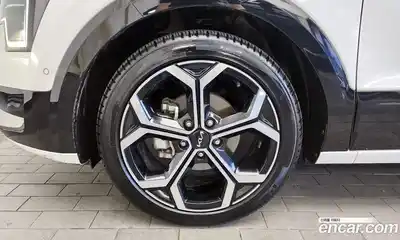 Kia Niro 2023 1.6 Автомат в Москве № 120605, миниатюра 5