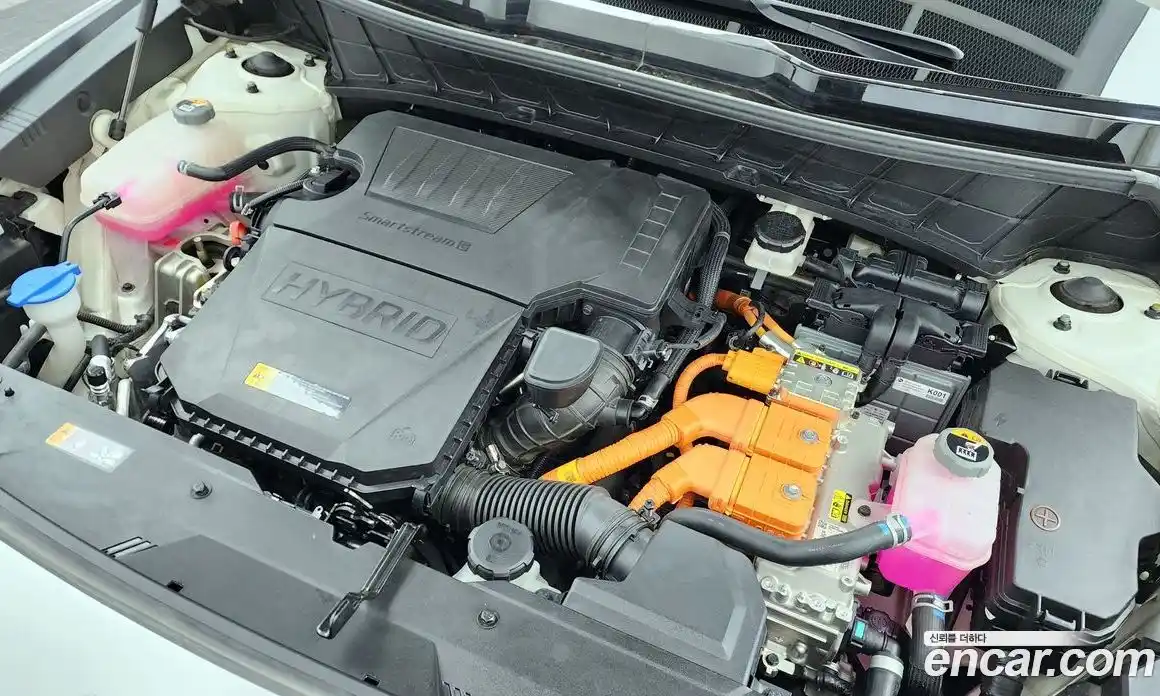 Kia Niro 2023 1.6 Автомат в Москве № 120605, фото 6