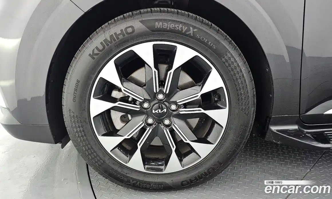 Kia Canival 2023 2.2 Автомат в Москве № 121259, фото 5