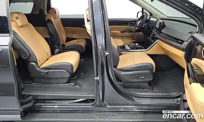 Kia Canival 2023 2.2 Автомат в Москве № 121259, миниатюра 10