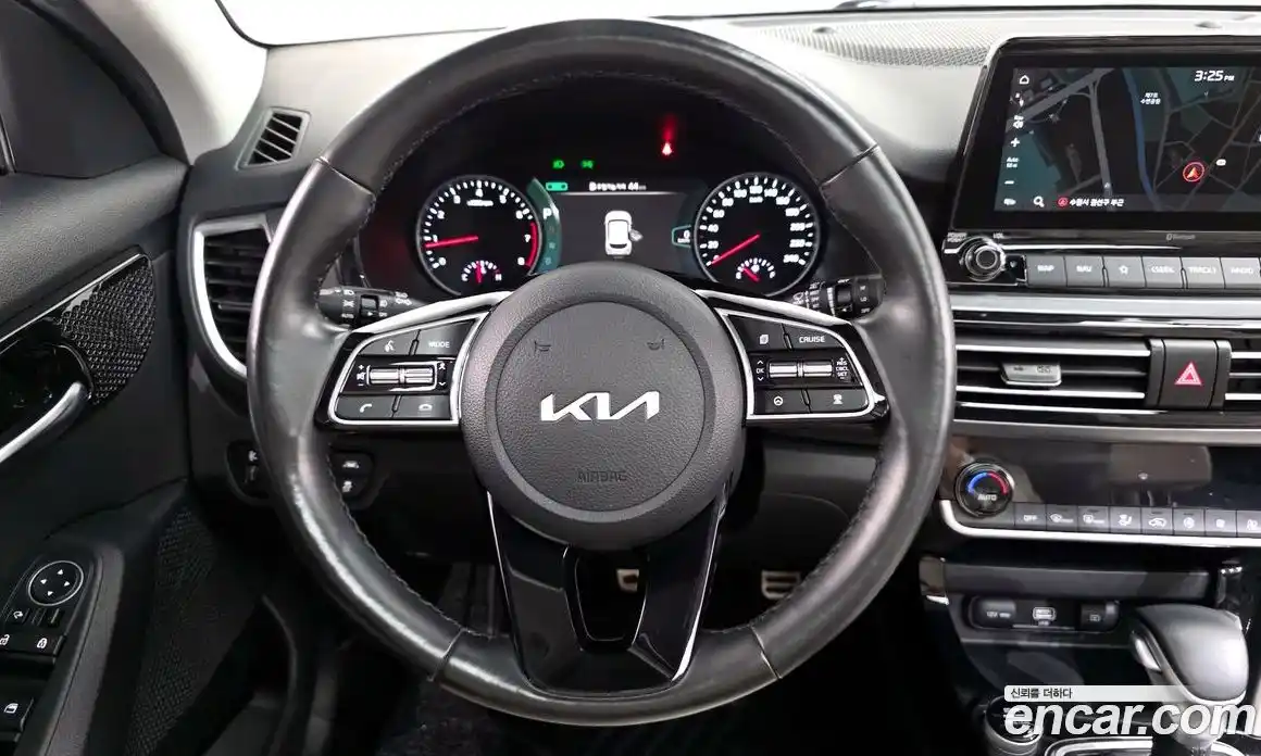 Kia Seltos 2023 1.6 Автомат в Москве № 122299, фото 13