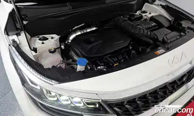 Kia Seltos 2023 1.6 Автомат в Москве № 122299, миниатюра 6