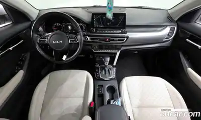 Kia Seltos 2023 1.6 Автомат в Москве № 122299, миниатюра 7