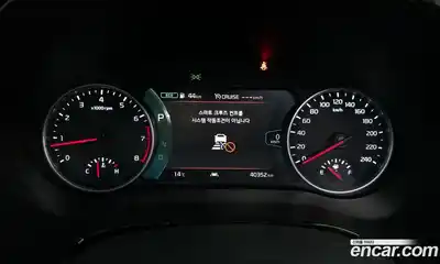 Kia Seltos 2023 1.6 Автомат в Москве № 122299, миниатюра 8