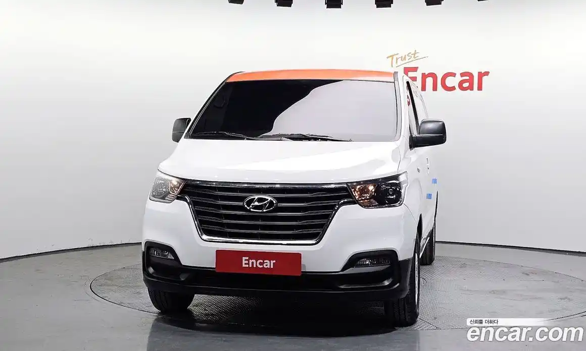 Hyundai Starex 2021 2.5 Автомат в Москве № 126940, фото 3