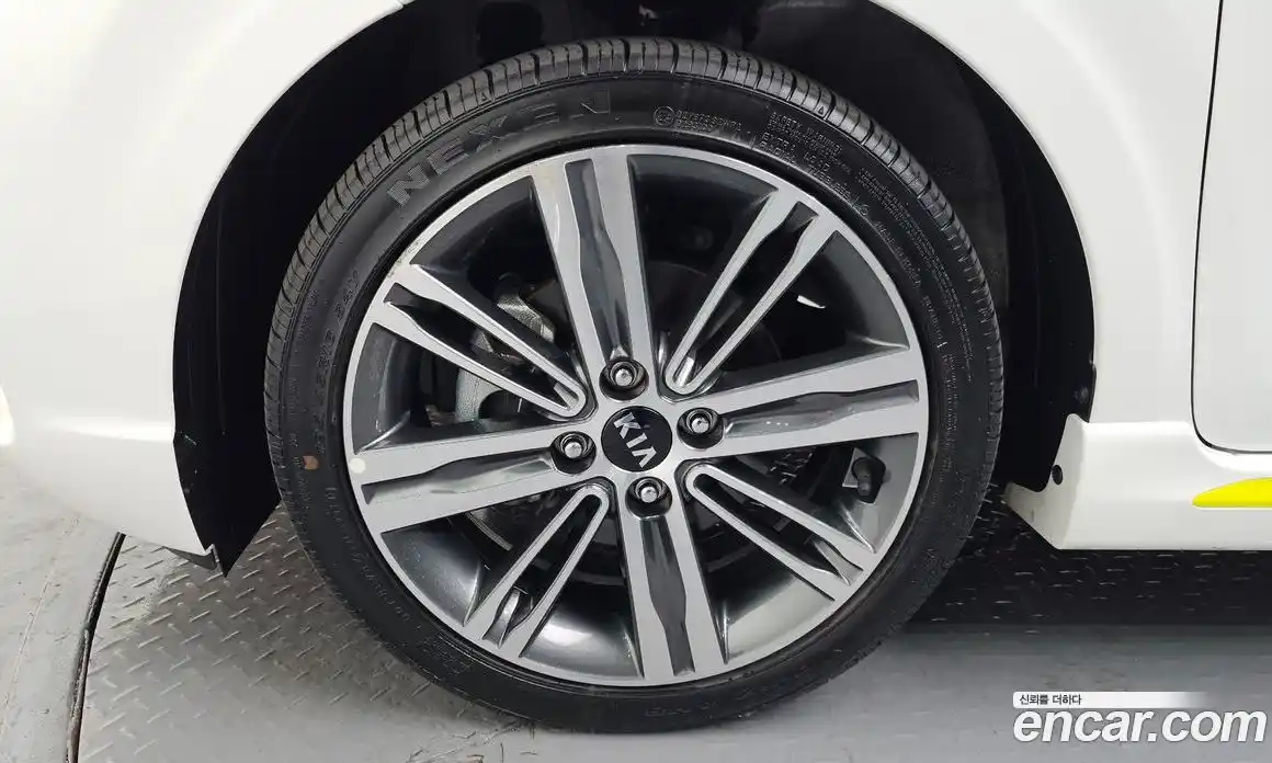 Kia Morning 2020 1.0 Автомат в Москве № 128394, фото 16