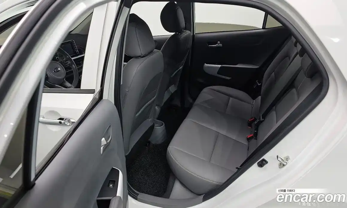 Kia Morning 2020 1.0 Автомат в Москве № 128394, фото 7