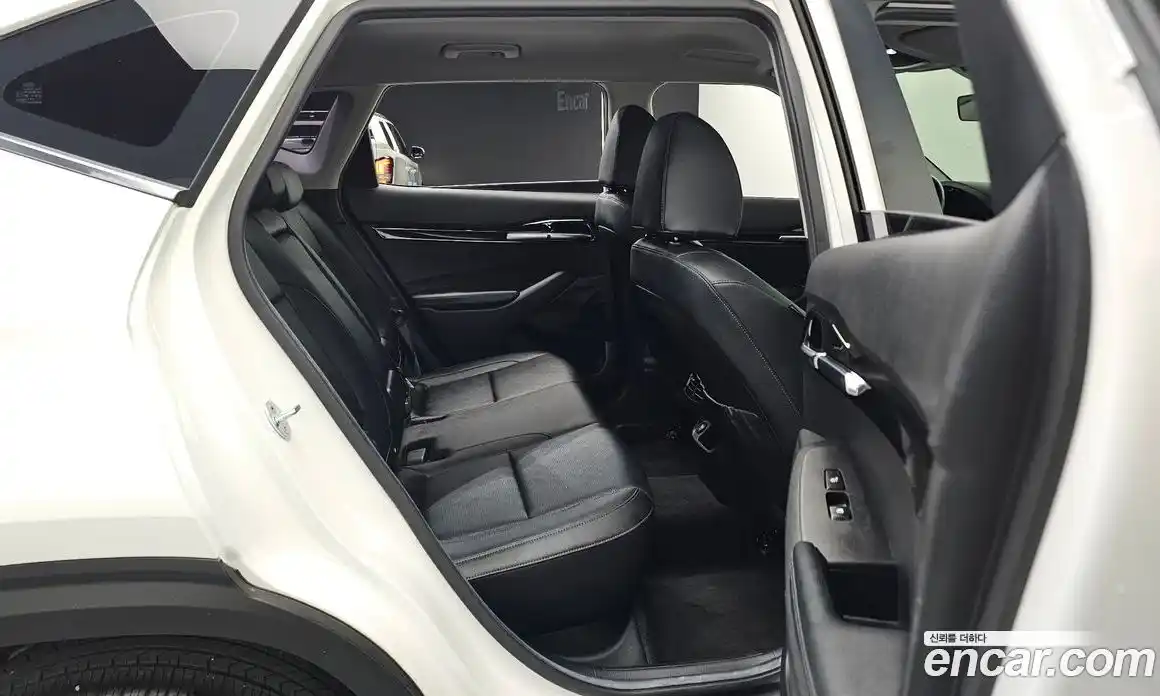 Kia Seltos 2020 1.6 Автомат в Москве № 132050, фото 12