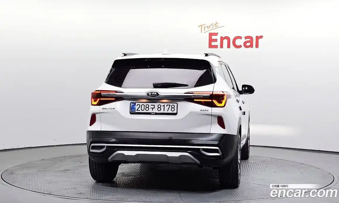 Kia Seltos 2020 1.6 Автомат в Москве № 132050, фото 19