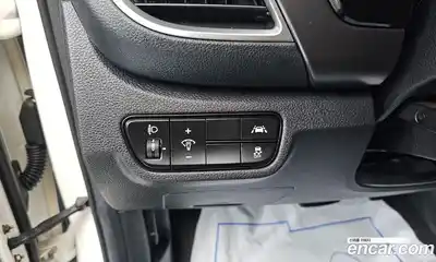 Kia Seltos 2020 1.6 Автомат в Москве № 132050, миниатюра 3