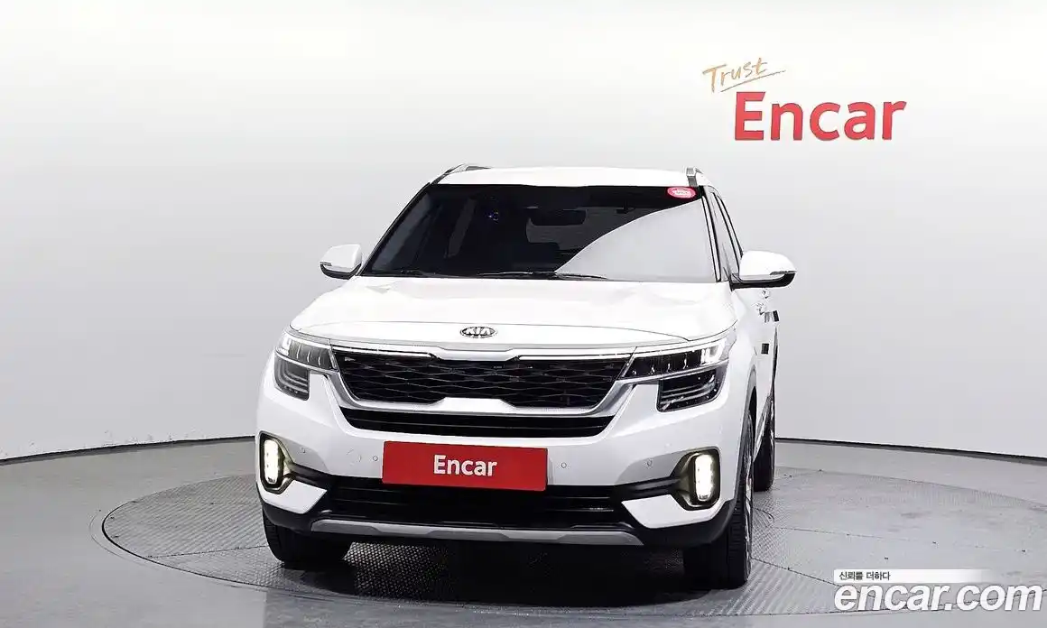 Kia Seltos 2020 1.6 Автомат в Москве № 132050, фото 6