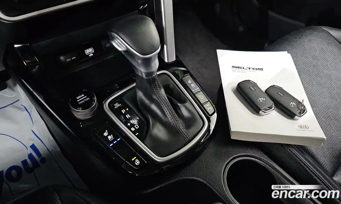 Kia Seltos 2020 1.6 Автомат в Москве № 132050, фото 8