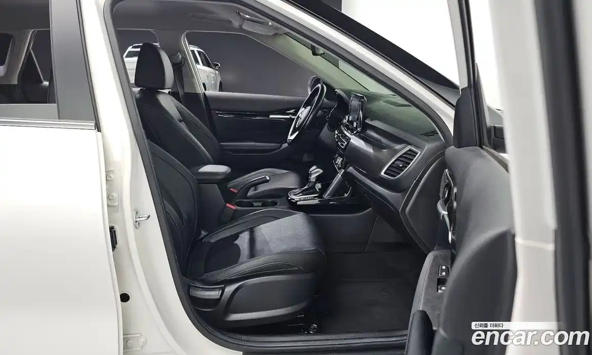 Kia Seltos 2020 1.6 Автомат в Москве № 132050, фото 10