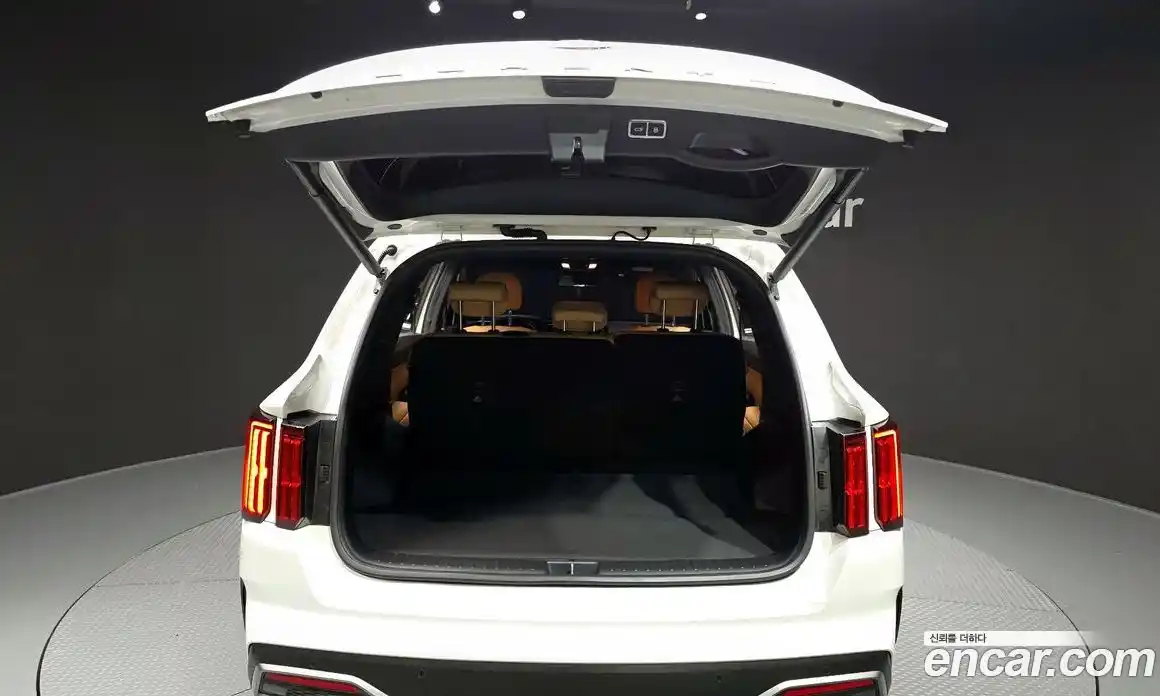 Kia Sorento 2021 1.6 Автомат в Москве № 132362, фото 11