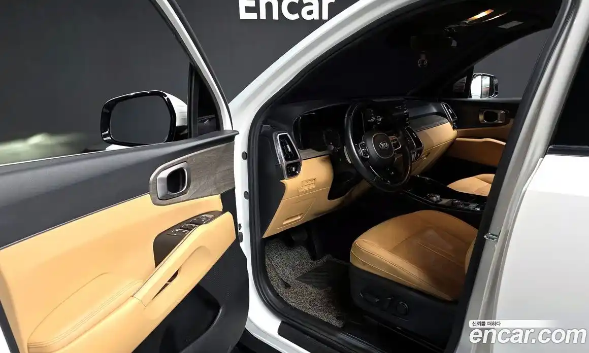 Kia Sorento 2021 1.6 Автомат в Москве № 132362, фото 19