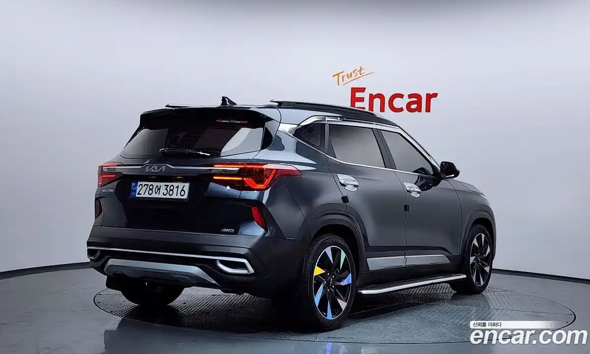 Kia Seltos 2022 1.6 Автомат в Москве № 133423, фото 3