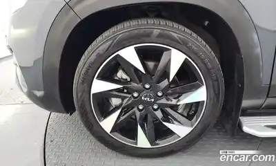 Kia Seltos 2022 1.6 Автомат в Москве № 133423, миниатюра 4