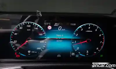 Mercedes-Benz GLB-Class, 2022