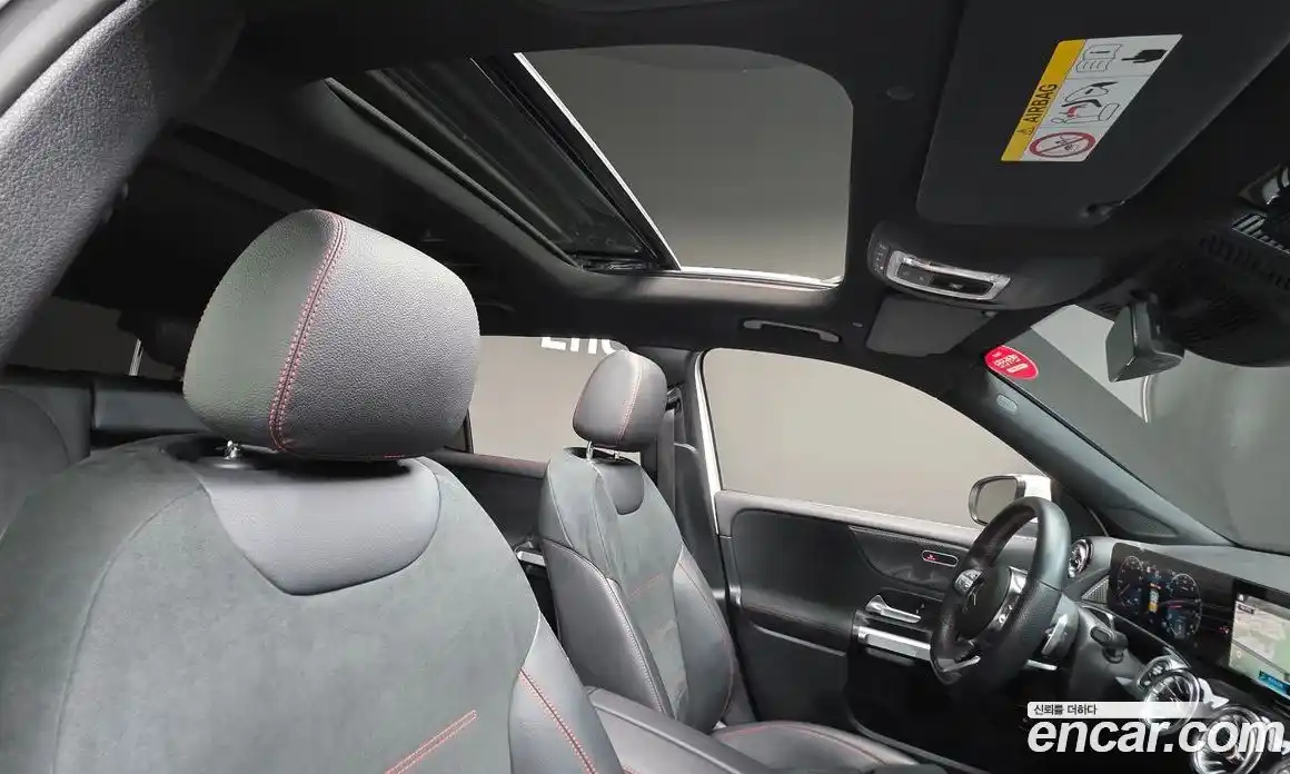 Mercedes-Benz GLB-Class 2022 2.0 Автомат в Москве № 135045, фото 11