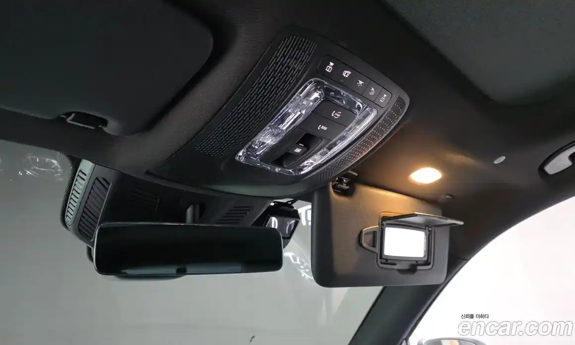 Mercedes-Benz GLB-Class 2022 2.0 Автомат в Москве № 135045, фото 20