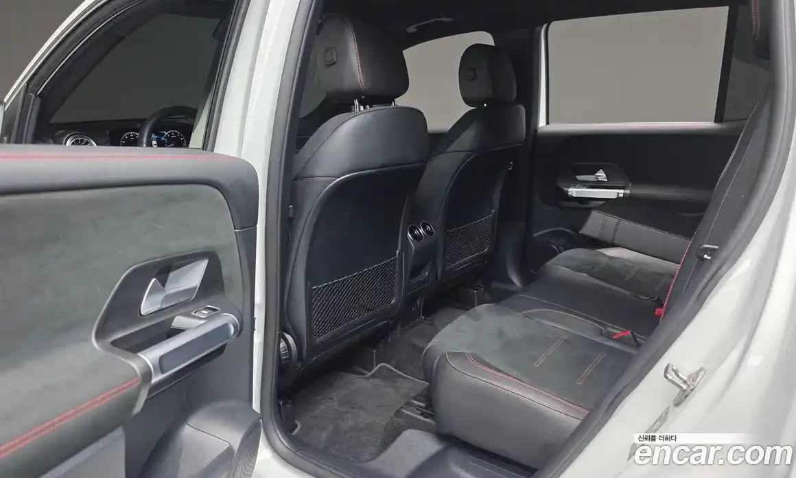 Mercedes-Benz GLB-Class 2022 2.0 Автомат в Москве № 135045, фото 7