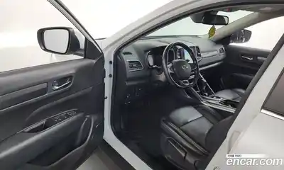 Renault QM6 2023 2.0 Автомат в Москве № 137822, миниатюра 2