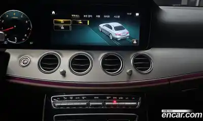 Mercedes-Benz E-Class 2021 2.0 Автомат в Москве № 140053, миниатюра 5