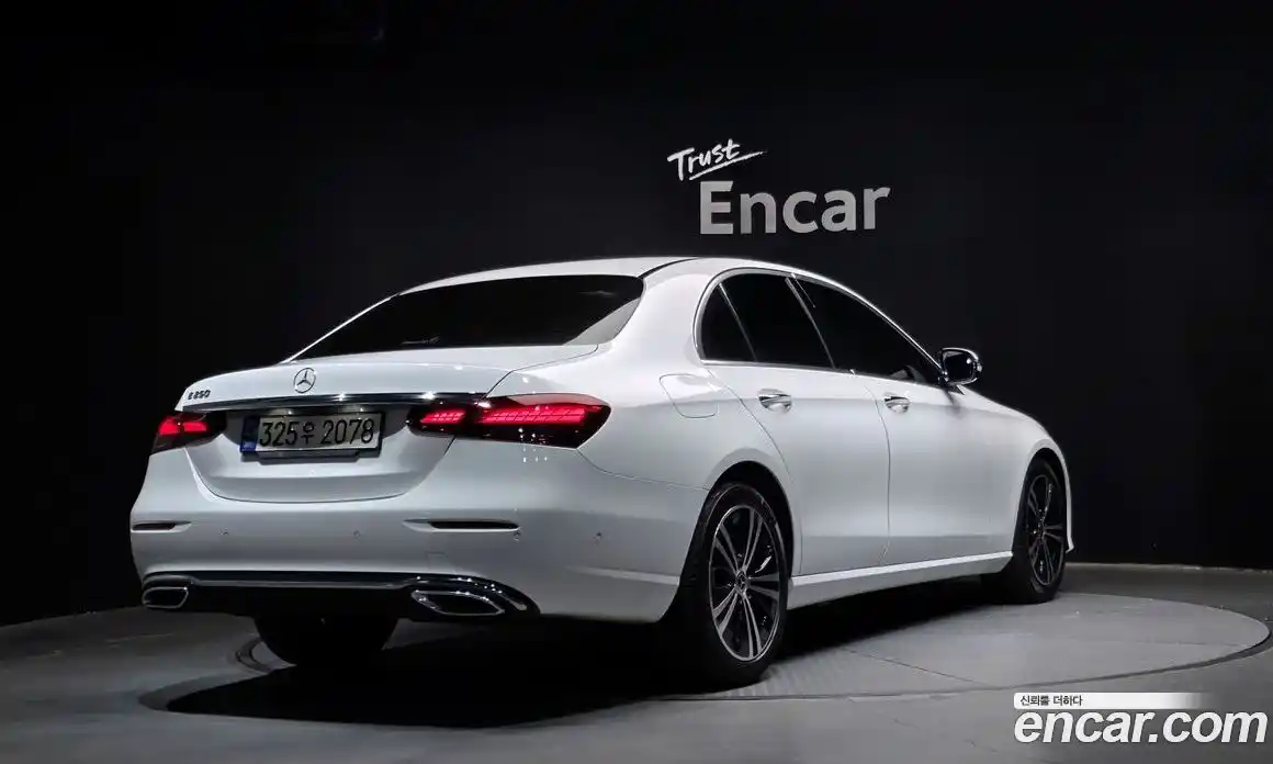 Mercedes-Benz E-Class 2021 2.0 Автомат в Москве № 140053, фото 10