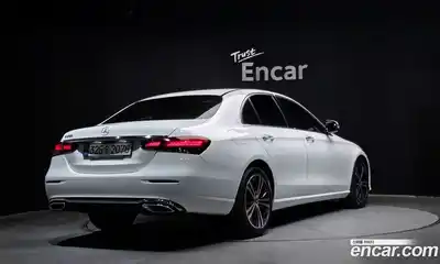 Mercedes-Benz E-Class 2021 2.0 Автомат в Москве № 140053, миниатюра 10