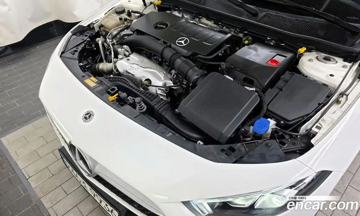 Mercedes-Benz A-Class 2023 2.0 Автомат в Москве № 142473, фото 11