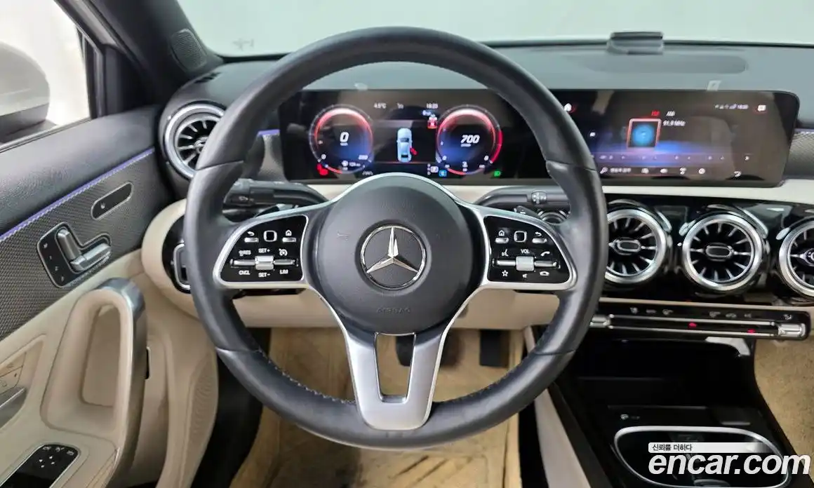 Mercedes-Benz A-Class 2023 2.0 Автомат в Москве № 142473, фото 19