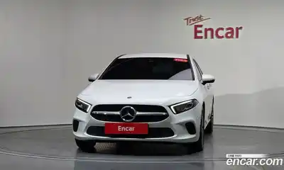 Mercedes-Benz A-Class 2023 2.0 Автомат в Москве № 142473, миниатюра 5