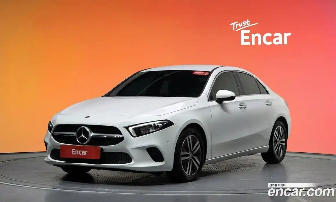 Mercedes-Benz A-Class 2023 2.0 Автомат в Москве № 142473, фото 7