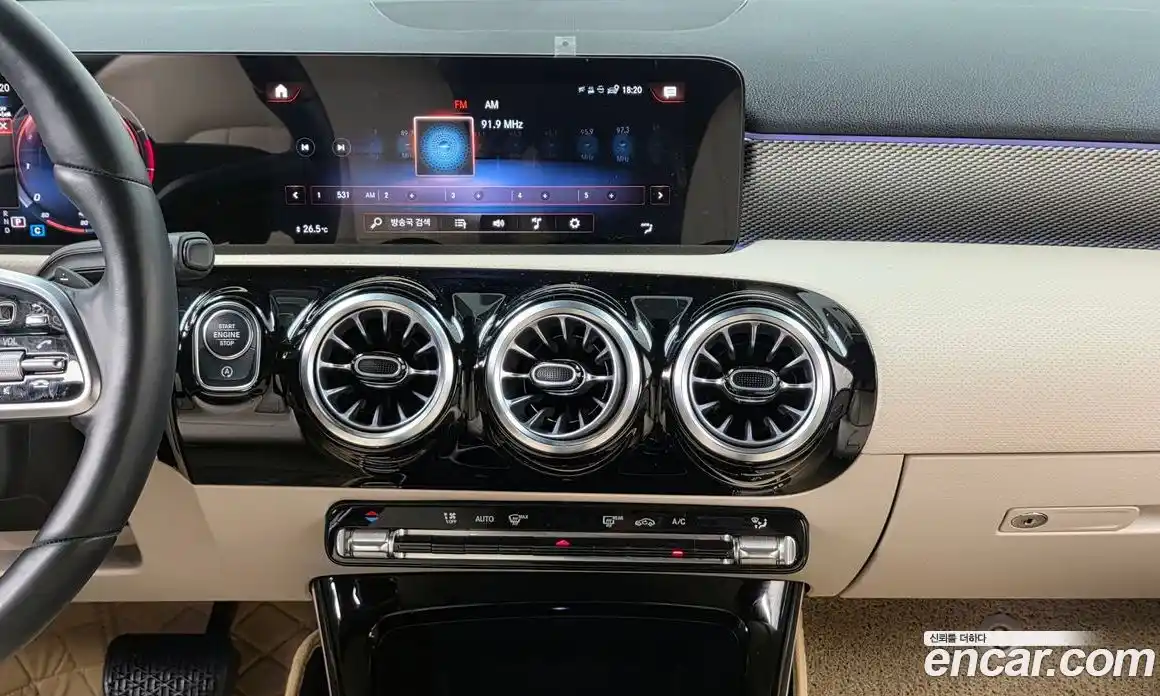 Mercedes-Benz A-Class 2023 2.0 Автомат в Москве № 142473, фото 10