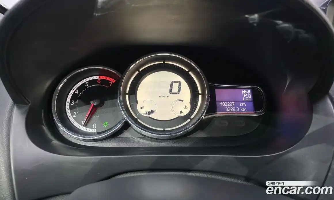 Renault SM3 2016 1.6 Автомат в Москве № 147866, фото 12