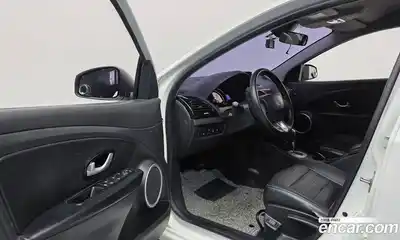 Renault SM3 2016 1.6 Автомат в Москве № 147866, миниатюра 3