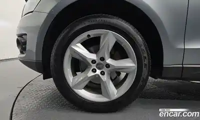 Audi Q5 2011 2.0 Автомат в Москве № 149376, миниатюра 12