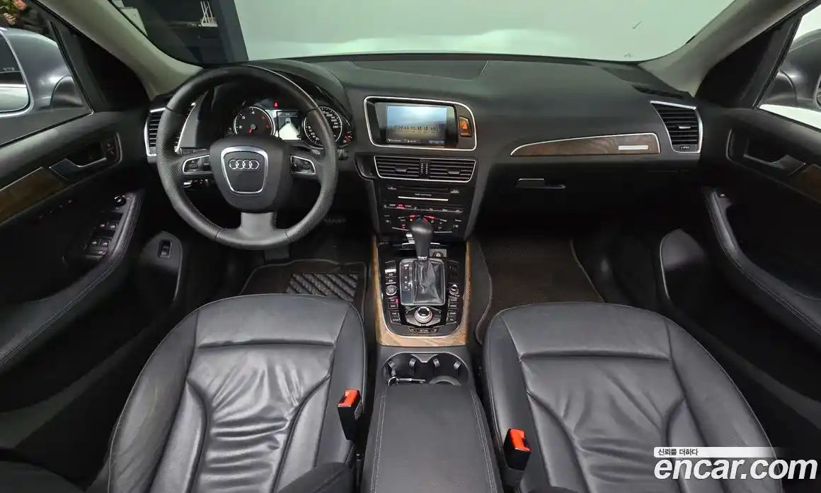 Audi Q5 2011 2.0 Автомат в Москве № 149376, фото 17