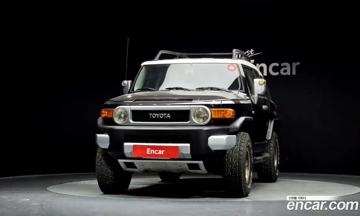 Toyota FJ Cruiser 2007 4.0 Автомат в Москве № 151238, фото 3