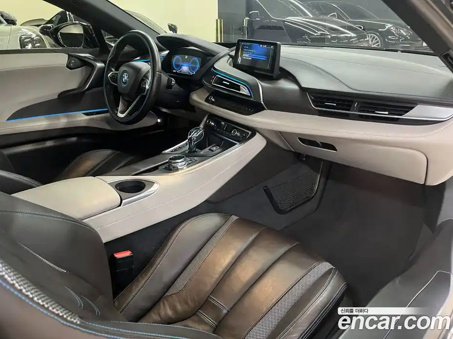 BMW i8 2015 1.5 Автомат в Москве № 156966, фото 13