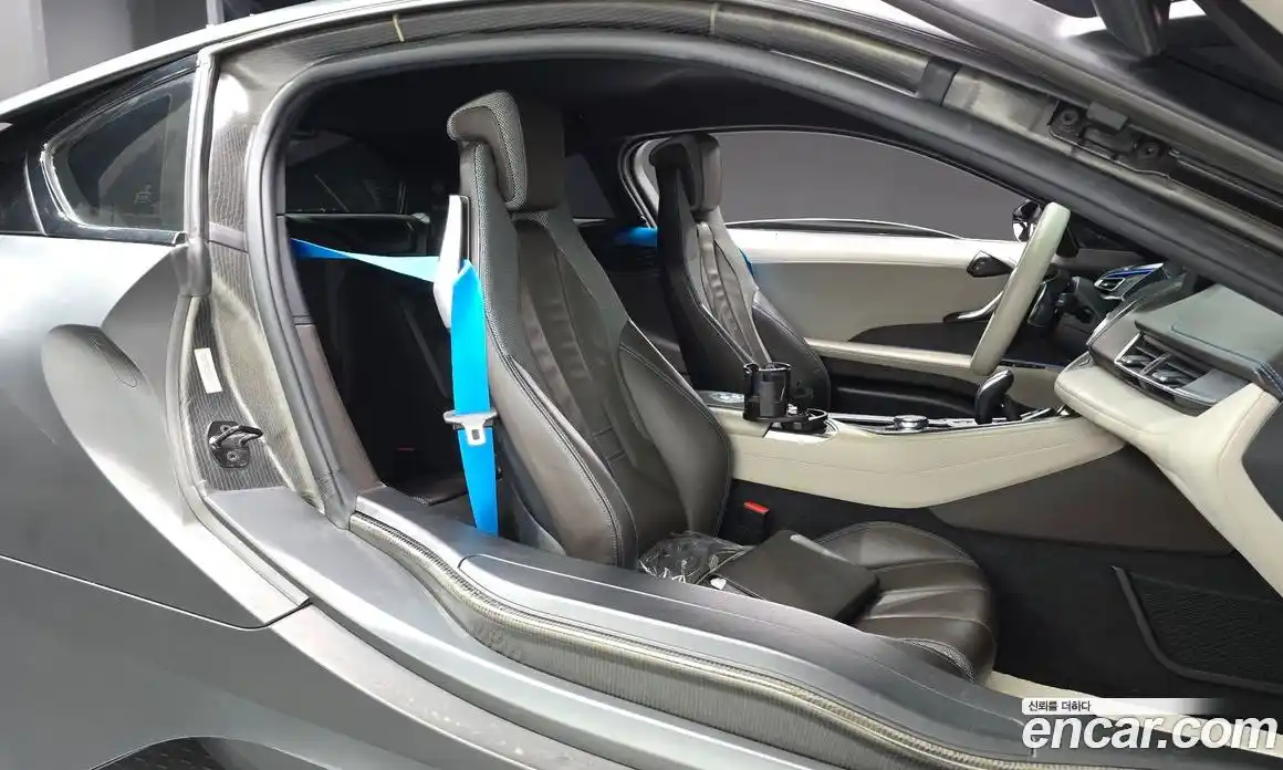 BMW i8 2016 1.5 Автомат в Москве № 158198, фото 10