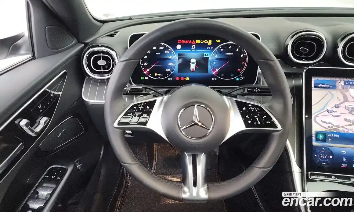 Mercedes-Benz C-Class 2024 2.0 Автомат в Москве № 160219, фото 16