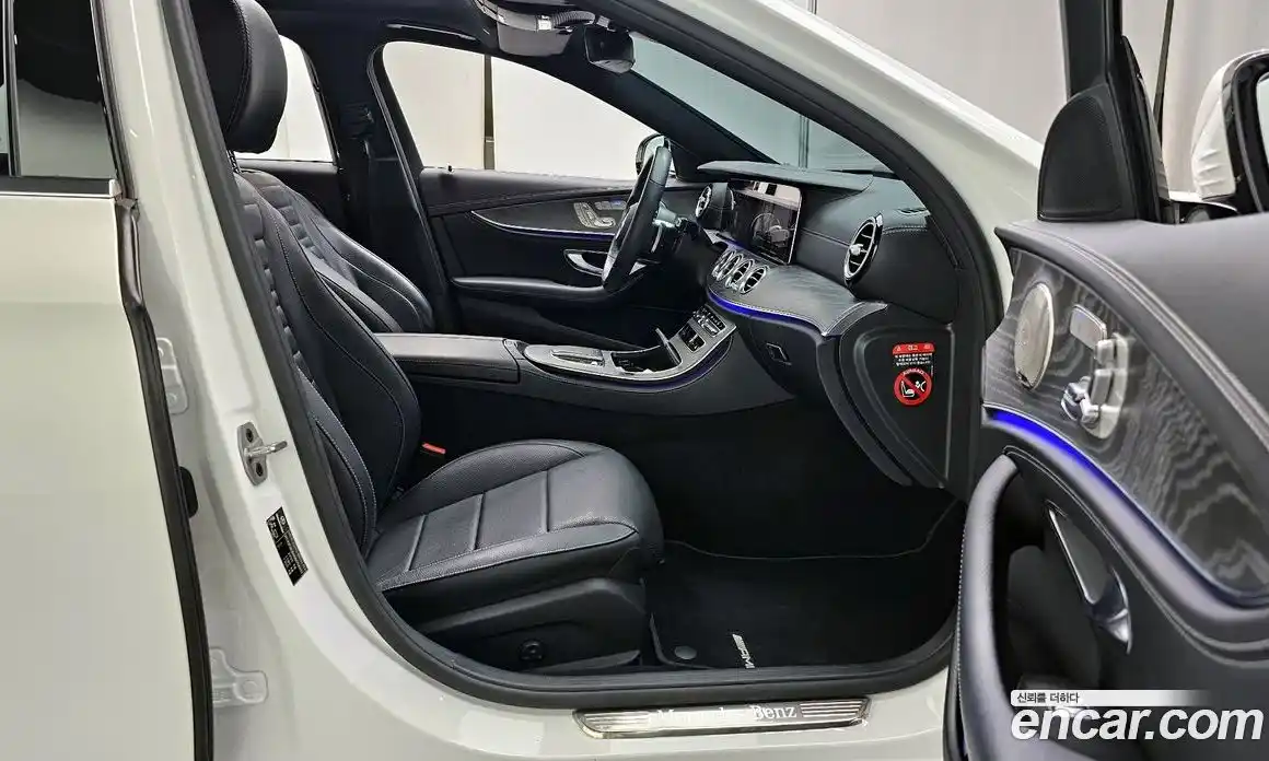 Mercedes-Benz E-Class 2022 2.0 Автомат в Москве № 160645, фото 15