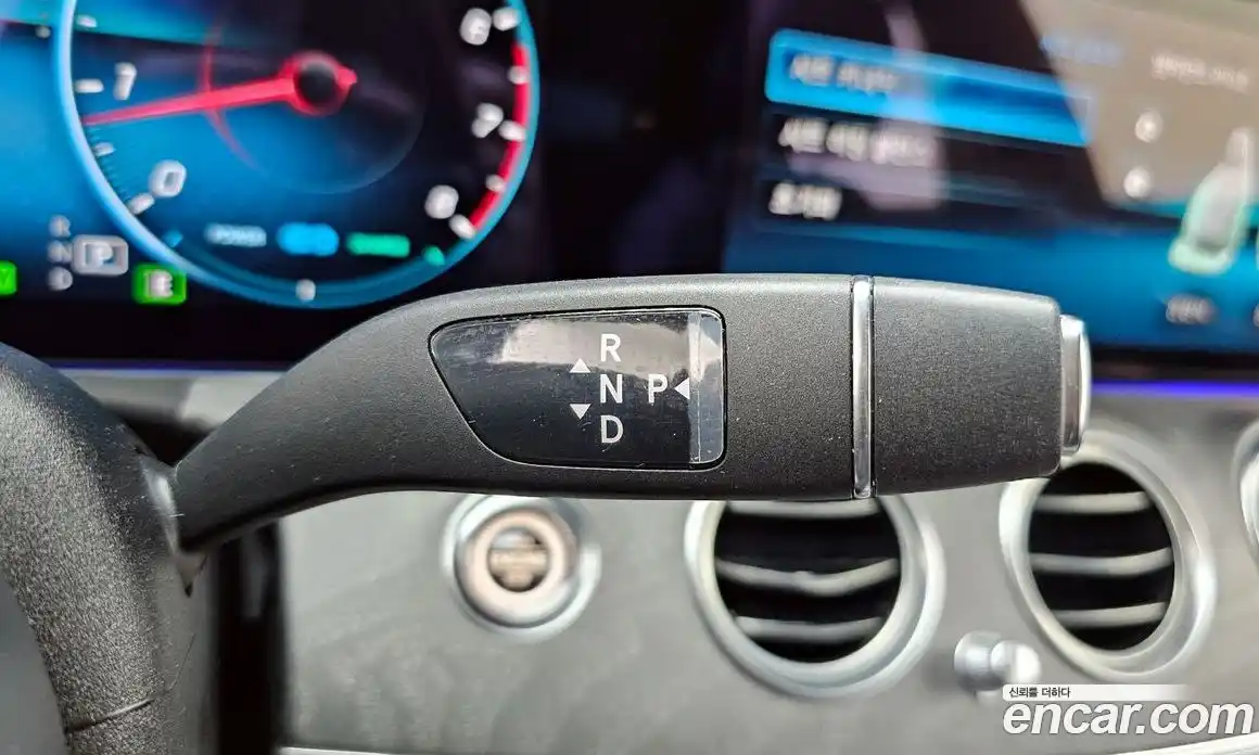 Mercedes-Benz E-Class 2022 2.0 Автомат в Москве № 160645, фото 16