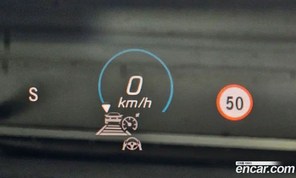 Mercedes-Benz E-Class 2022 2.0 Автомат в Москве № 160645, фото 3